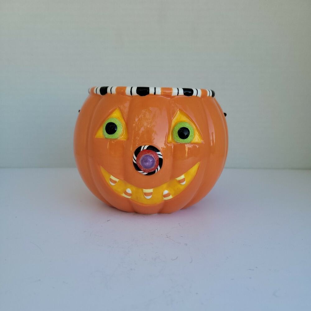 Hallmark Halloween Ceramic Pumpkin Jack o' Lantern Candy Treat Dish with Handle